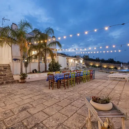 Masseria Dipinto Di Blu Felline