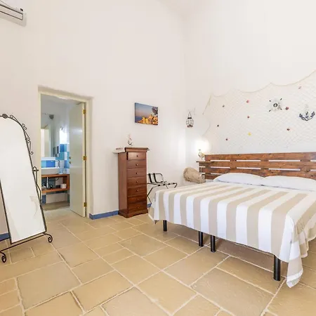 Villa Masseria Dipinto Di Blu Felline